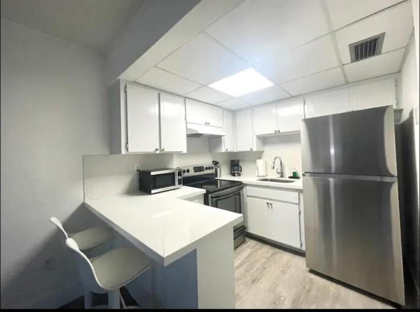 Miami International Airport 2 Aparthotel Екстериор снимка